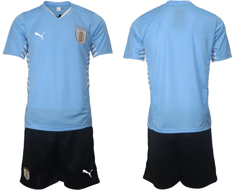 Uruguay 21/22 Heimtrikot Herren Trikotsatz Kurzarm in hellblau (+ Kurze Hosen schwarz)