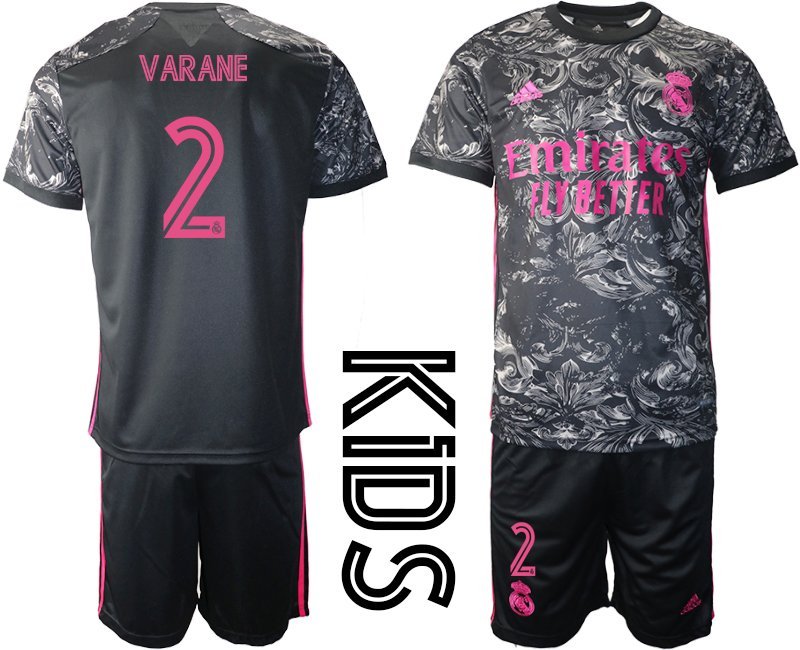 Kinder Real Madrid Ausweichtrikot 2020-2021 Schwarz Pink Trikotsatz mit Aufdruck Varane 2