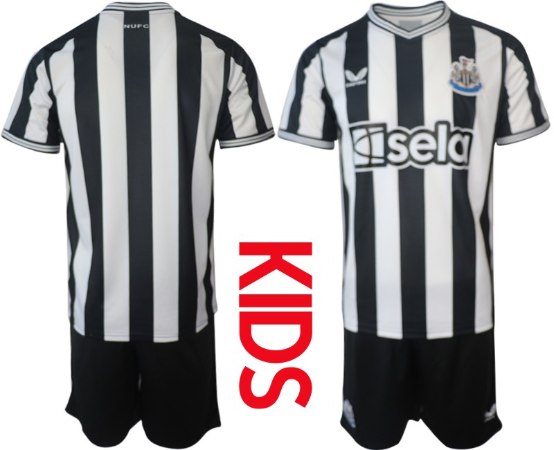 Kinder Newcastle United Heimtrikot 2023/24 Kurzarm + Kurze Hosen